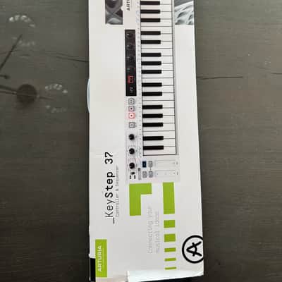 **LIKE NEW-IN BOX-ONE OWNER-Arturia KeyStep 37 MIDI Controller 2021 - 2025 - White image 15