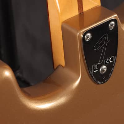 Fender Vintera 70s Stratocaster Hardtail - Firemist Gold - 2nd Hand image 8