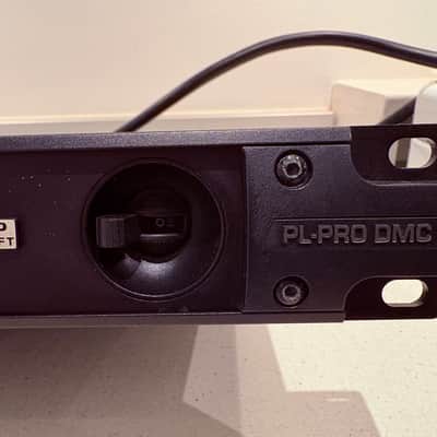 Furman PL-PRO DMC Power Conditioner with Voltmeter/Ammeter 2010s - Black image 3