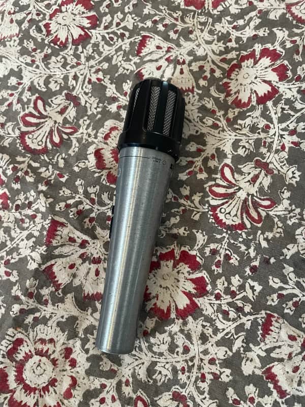 Shure 10A Dynamic Microphone 1980 - Silver image 1