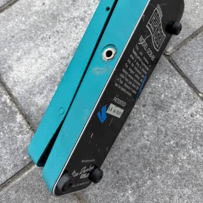 Dunlop GCB95 Cry Baby Teal image 3