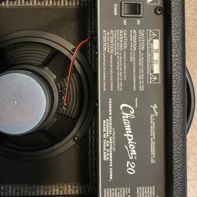 Fender Champion 20 20-Watt 1x8" Guitar Practice Amp 2013 - 2024 - Black image 4