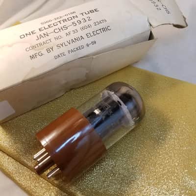 Sylvania 1% Tight Matched JAN-CHS-5932 tNOS AT1000 TESTED Vacuum Tube military black plate rugged 6L6 Beam Power Tetrode 1950-1958 image 2