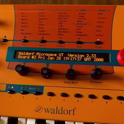 LED Display Upgrade -  Waldorf Microwave ll XT XTK (Super Enhanced Black) LUX PMVA LED Display !