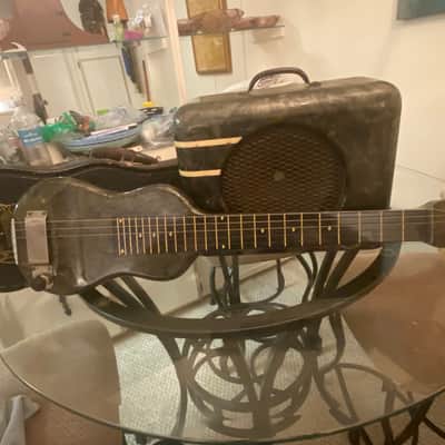 Oahu Guitar with amp 1928-32 - Black MOTS image 6