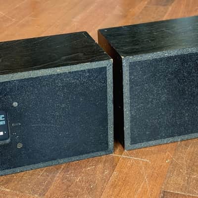 Yamaha NS-10M STUDIO - Horizontal Pair image 2