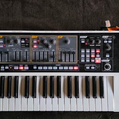 Roland SH-01 GAIA 37-Key Digital Synthesizer | Reverb
