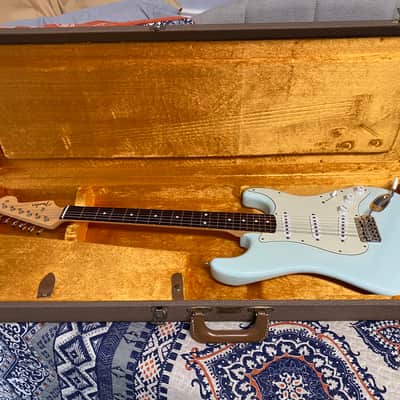 Fender MIJ Heritage 60s Stratocaster 2020-2025 - Sonic Blue image 2