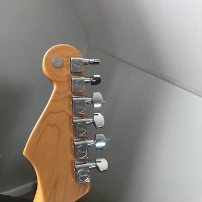Fender Stratocaster 60th Anniversary  2006 - Blizzard Pearl with Upgrades image 8