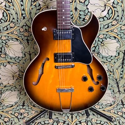 Gibson Limited Edition ES-135 Tobacco Burst 2000 image 2