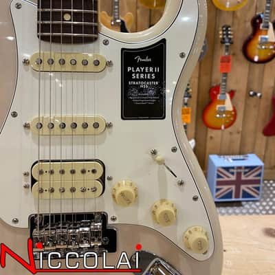 Fender Player II Stratocaster HSS, Rosewood Fingerboard, White Blonde image 2