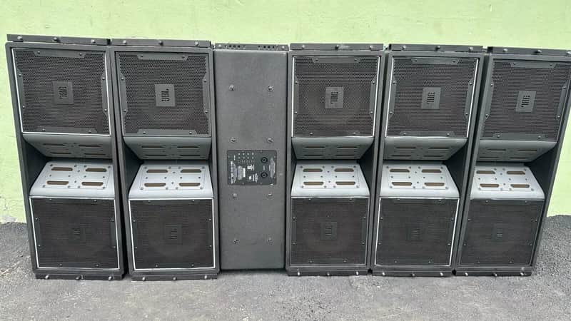 JBL Vertec VT4888 Tri-Amplified 3-Way Line Array Speaker (PAIR)THS image 1