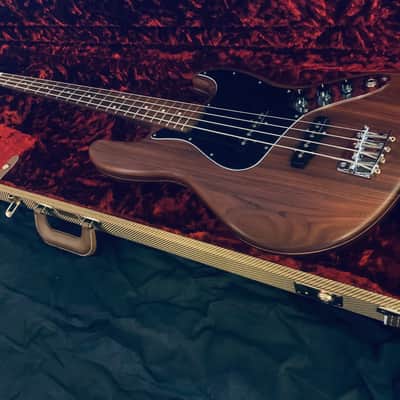Cohnway All Rosewood JBass / Fender Deluxe Hard Case image 5