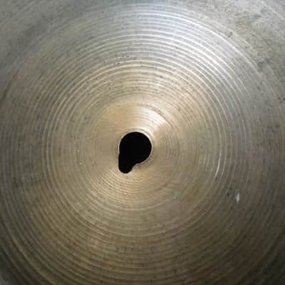 22" Vintage Avedis Zildjian Flat Top or "Cow Bell" Ride Cymbal 3210g image 3