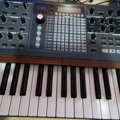 Arturia PolyBrute 61-Key Synthesizer 2021 - Present - Black image 2