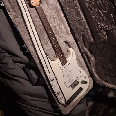 Fender American Performer Stratocaster with Rosewood Fretboard 2018 - Present - Arctic White Fender locking tuners, Seymore Duncan pickups white  pickups, pick guard, and accessories. With Fender hardshell fitted case. image 12