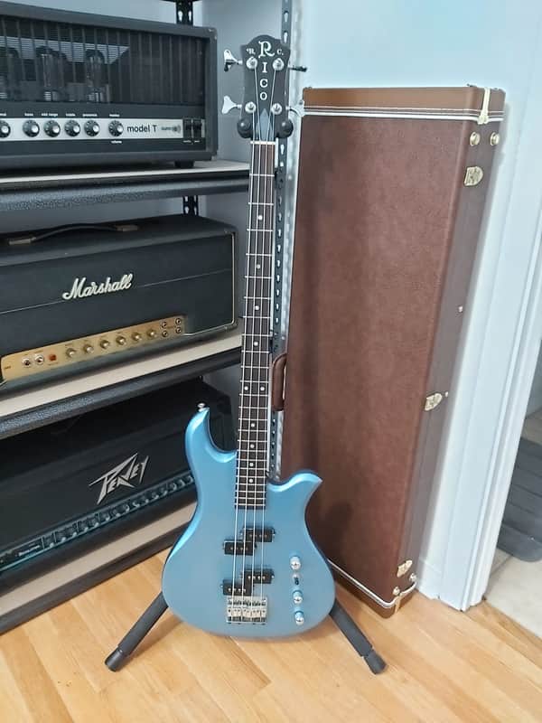 B.C. Rich Eagle Bass 80s - Blue image 1