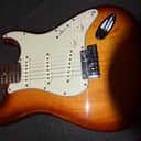 Fender American Deluxe Stratocaster with Rosewood Fretboard 2004 - 2010 Amber