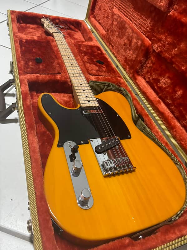 Left-Handed Telecaster Squier Affinity Series w/ Fender Tweed Case Bundle image 1