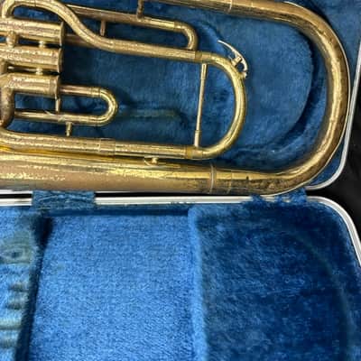 Yamaha YAH-201 Eb Alto Horn 3 Piston with Hard Case Untested image 3