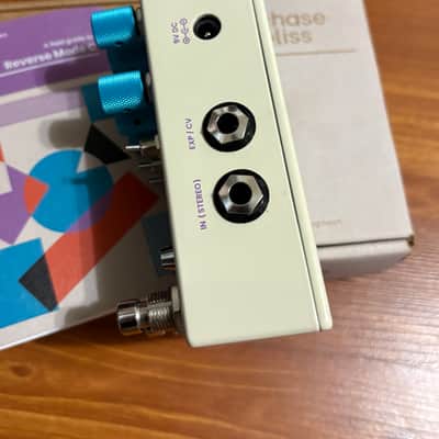 Chase Bliss Audio Reverse Mode C 2023 - White Graphic image 3