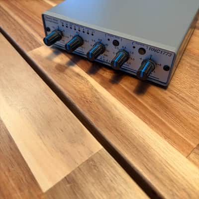 FMR Audio Really Nice Compressor RNC 1773 2000s - White image 2