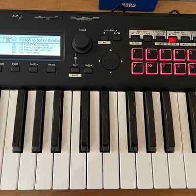 Korg KROSS 2 61-MB 61-Key Synthesizer Workstation 2017 - Present - Matte Black