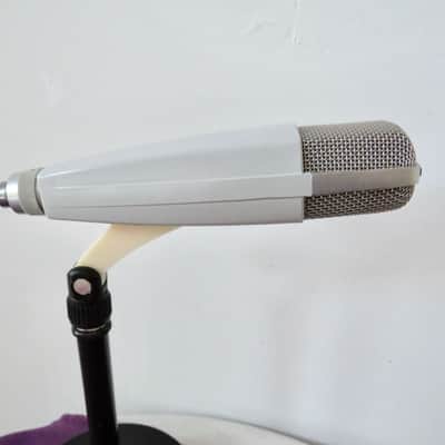 Sennheiser MD 421-N Cardioid Dynamic Microphone image 4