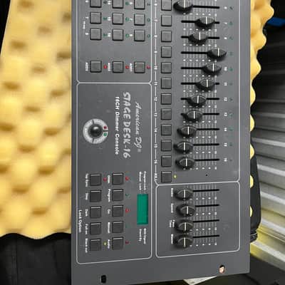 American DJ Stage Desk 16 2001 - Grey image 1
