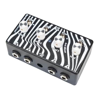 EarthQuaker Devices Four To One Mixer Pedal image 4