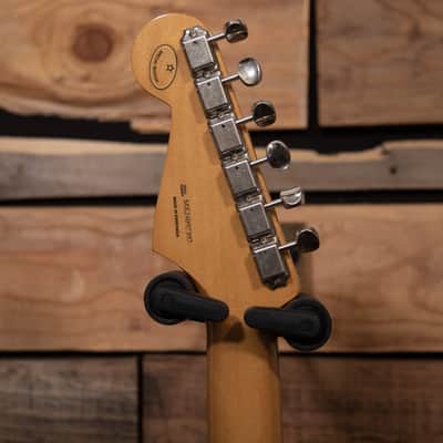 Fender Limited Edition Road Worn '60s Stratocaster - Lake Placid Blue image 14