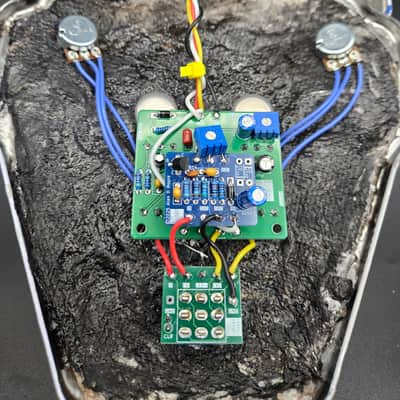 Handmade "You Will Be Upgraded" PWM Synthy Fuzz -- RIPPING synth tones! image 4