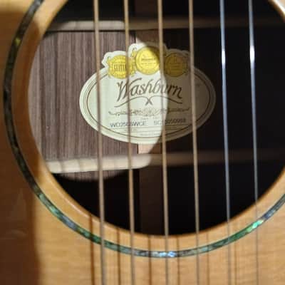 Washburn WD250SWCE SOLID ROSEWOOD BACK/SIDES SOLID SPRUCE TOP Acoustic Electric Guitar. image 7