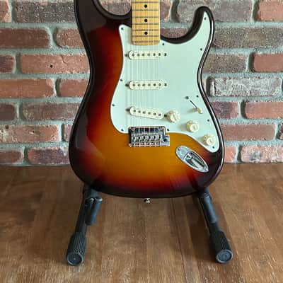 Fender American Deluxe *Strat Plus* 2013 Maple Fretboard - Mystic 3-Color Sunburst image 7