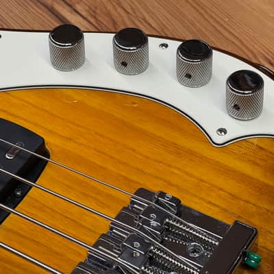 Fender American Deluxe Dimension Bass V Violin Burst image 8