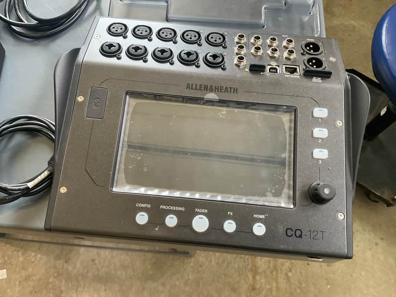 Allen & Heath CQ-12T 12-Channel Digital Mixer with Dust Cover, Padded Carrying Case & 126G SD Card image 1