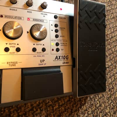 Korg ToneWorks AX10G Modeling Signal Processor - Amp Simulator, Wah, MultiFX image 3