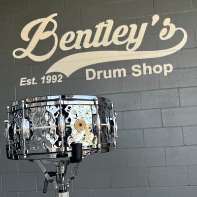 Gretsch USA Custom 6.5x14" Hammered Chrome Over Brass Snare Drum image 1