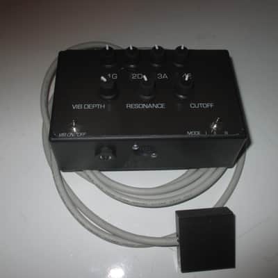 Roland gr type 13 to 24-pin converter