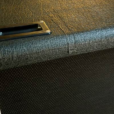 Marshall 1960B Lead 300-Watt 4x12" Straight Guitar Speaker Cabinet 2005 - Black image 7