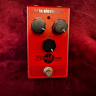 TC Electronic Blood Moon Phaser 2020 - Present Red image 8