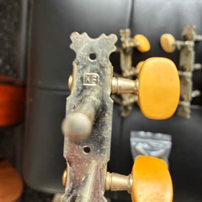 2 vintage sets of machine heads for 6-string slotted headstock guitars - oblong buttons image 5