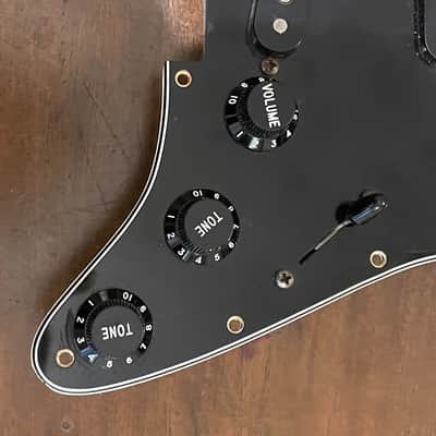 Fender Stratocaster 1976 Loaded Black Pickguard All 100% Factory Original image 15