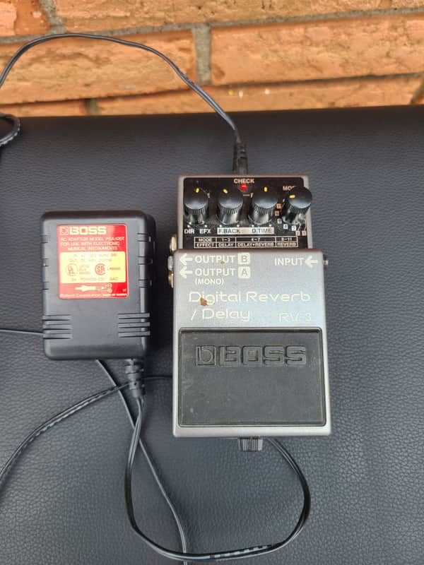 Boss RV-3