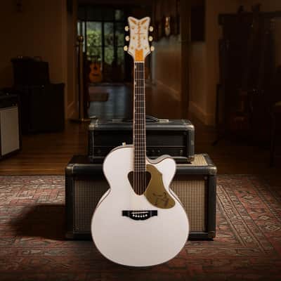 Gretsch G5022CWFE Rancher Falcon Jumbo Acoustic Electric Guitar - White image 5
