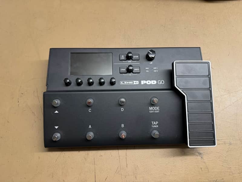 Line 6 POD GO Multi-Effect and Amp Modeler 2020 - Present - Black image 1