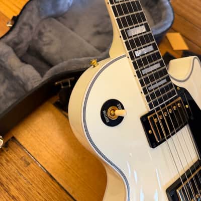 Gibson Les Paul Custom shop 2021 - Alpine White image 15