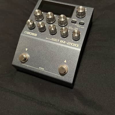 Boss IR-200 Amp and IR Cabinet - Silver image 1