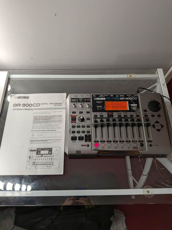 Boss BR-900CD Digital Recorder Version 2 MINT image 1