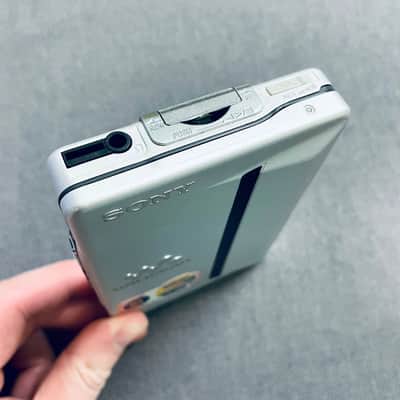 Sony WM-EX910 Walkman Cassette Player, Top Silver ! Working ! image 5